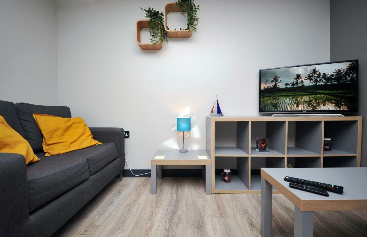 سوانسي Stone'S Throw City Centre - Tv In Every Bedroom! المظهر الخارجي الصورة